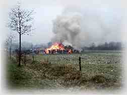 Osterbräuche Osterfeuer (Paaskefüür)