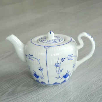 Teekanne in 4 Größen Friesisch blau Dekor AW