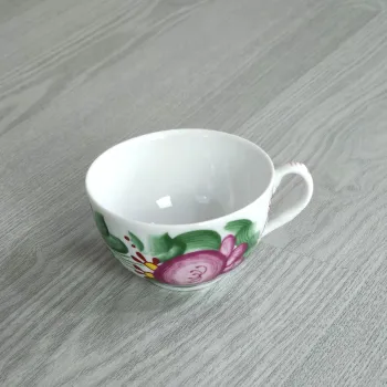 Preview: Teetasse klein mit Untertasse Friesenrose