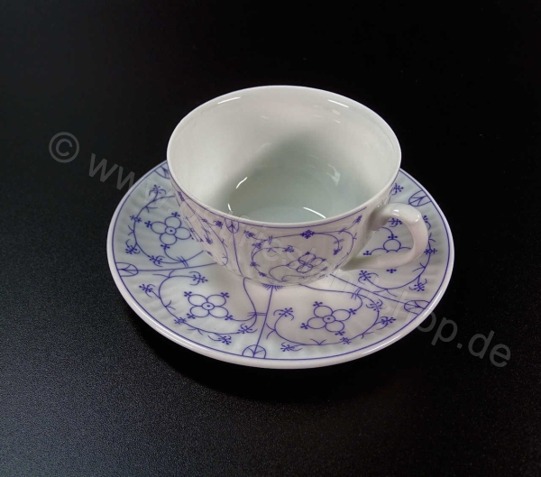 Teetasse klein mit Untertasse ca. 12 cm Durchmesser Indisch Blau