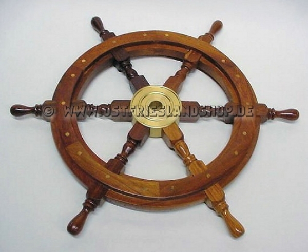 Steuerrad aus Holz mit Messing