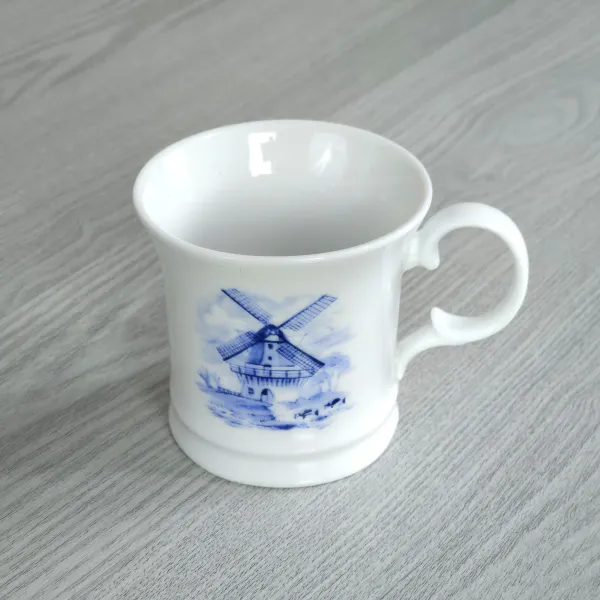 Kaffeebecher / Teebecher / Kakaobecher Dekor Windmühle