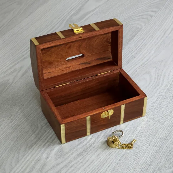 Spardose / Schatztruhe Holz mit Messingstreifen ca.14 x 8 x 6,5 cm mit Schloss