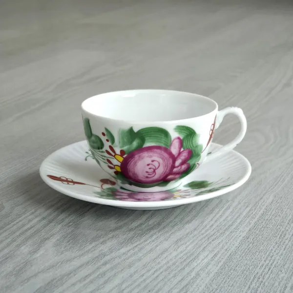 Teetasse klein mit Untertasse Friesenrose