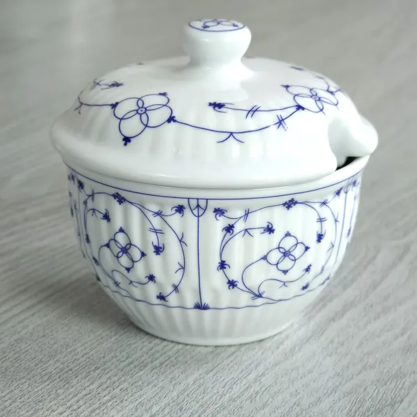 Zuckerdose mit Deckel Indisch Blau