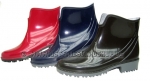 Damen Halbstiefel / Regenstiefel mit farblich abgestimmter Sohle in 3 Farben