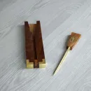 Brieföffner aus Holz und Messing